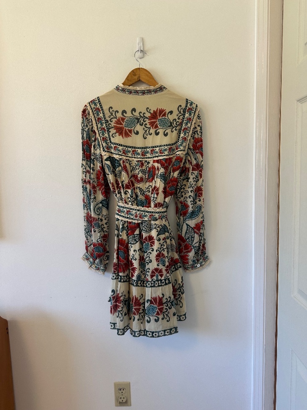 Farm Rio Francesca Long Sleeve Button Front Mini Dress | Size Large - Picture 9 of 12